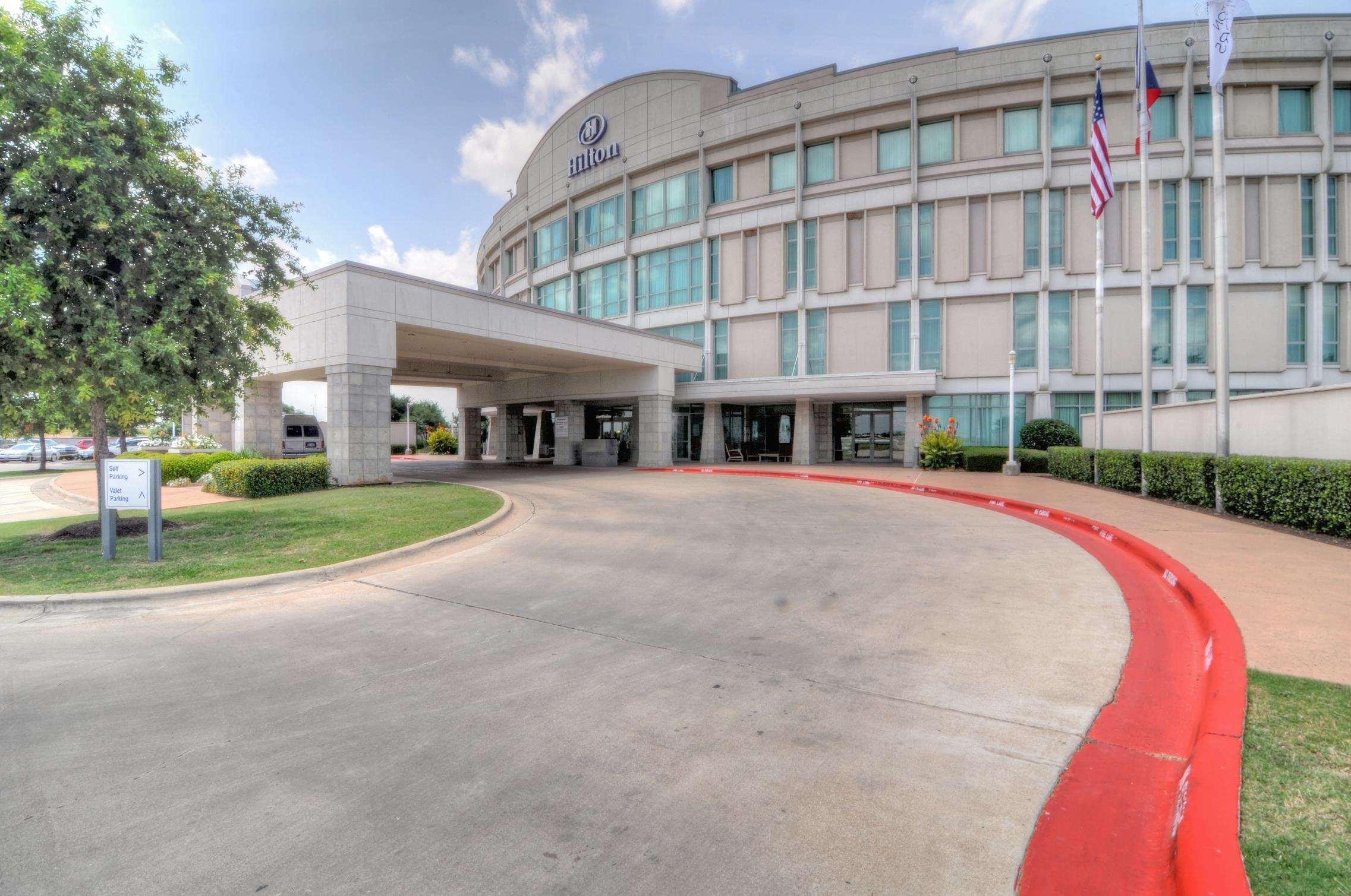 Hilton Airport Hotel 3*