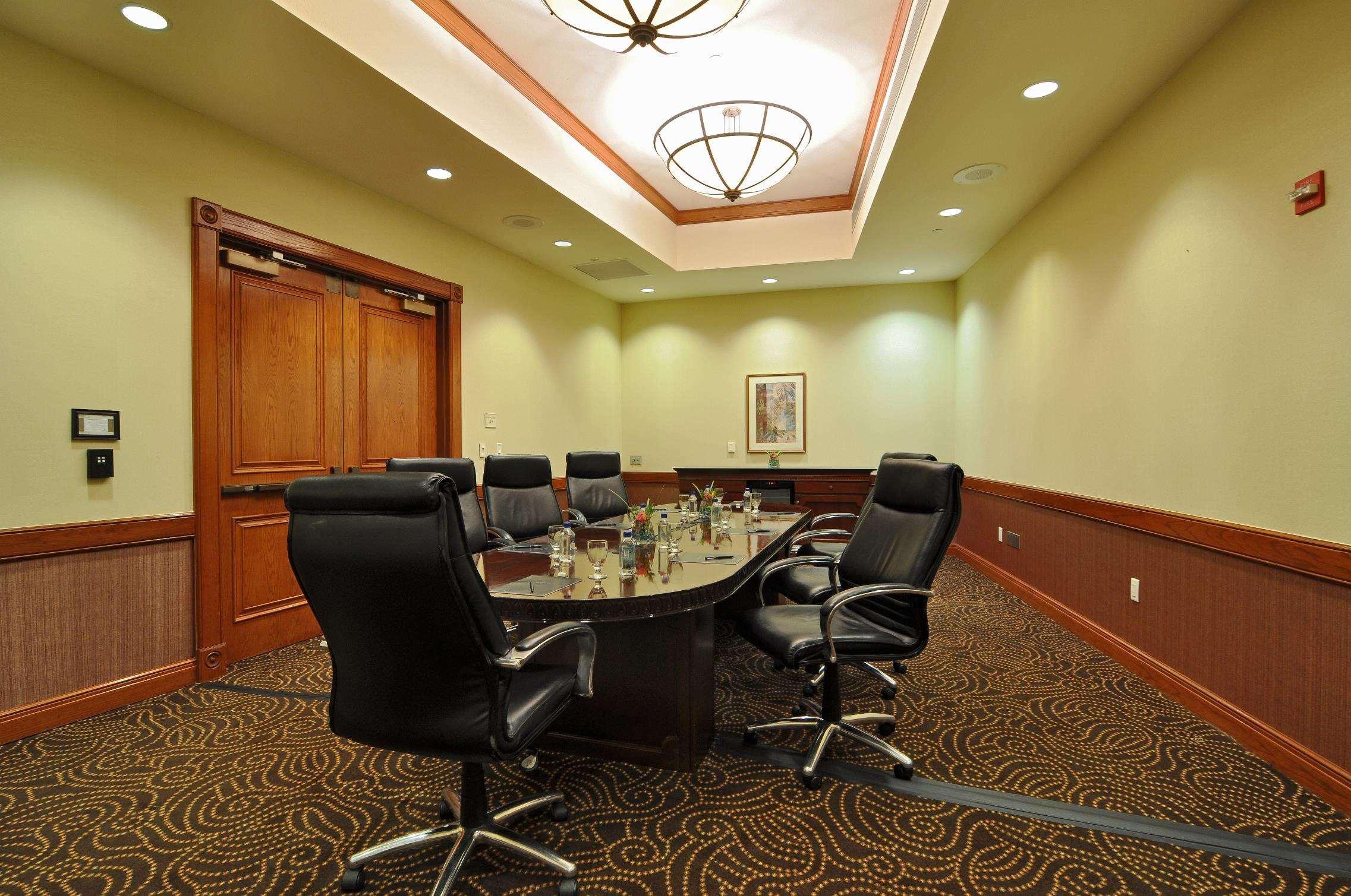 Hotel Hilton Airport