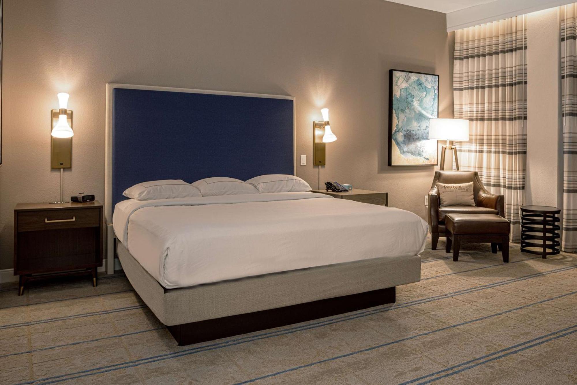 Hilton Airport 3*