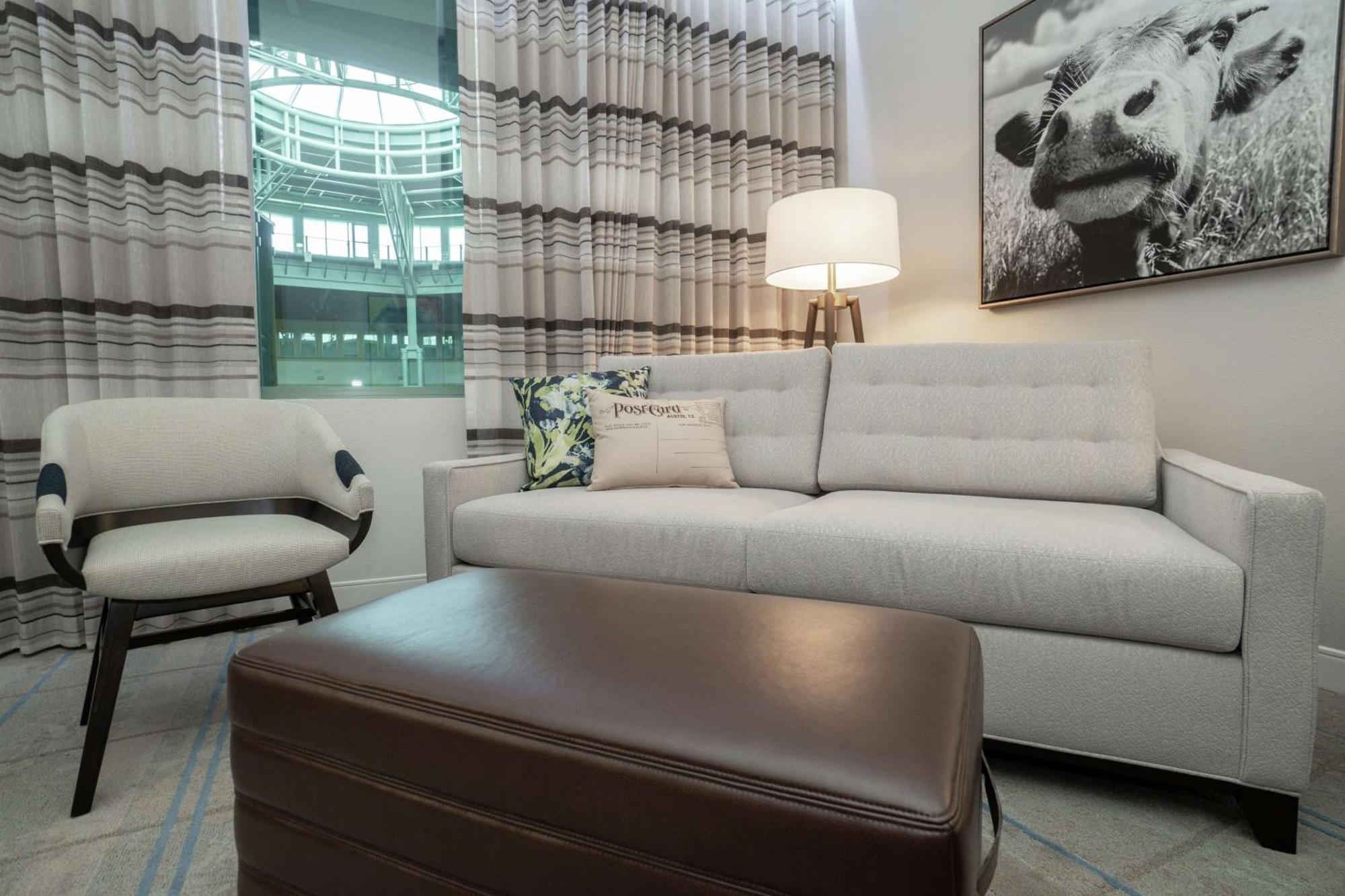 Hotel Hilton Airport 3*